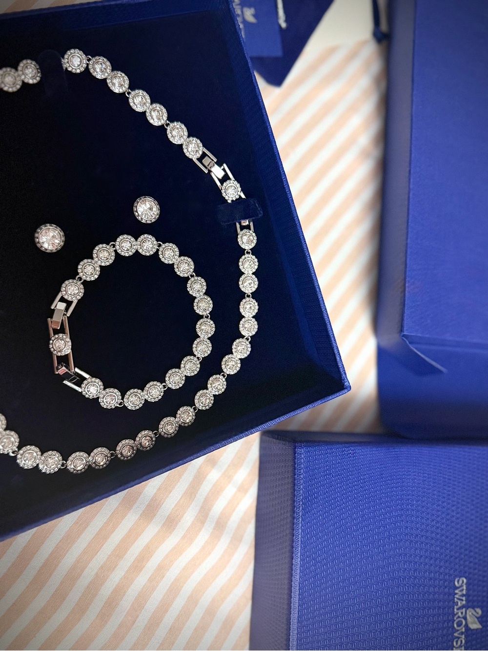 Swarovski Clear Crystal Necklace Bracelet and Earrings Set
